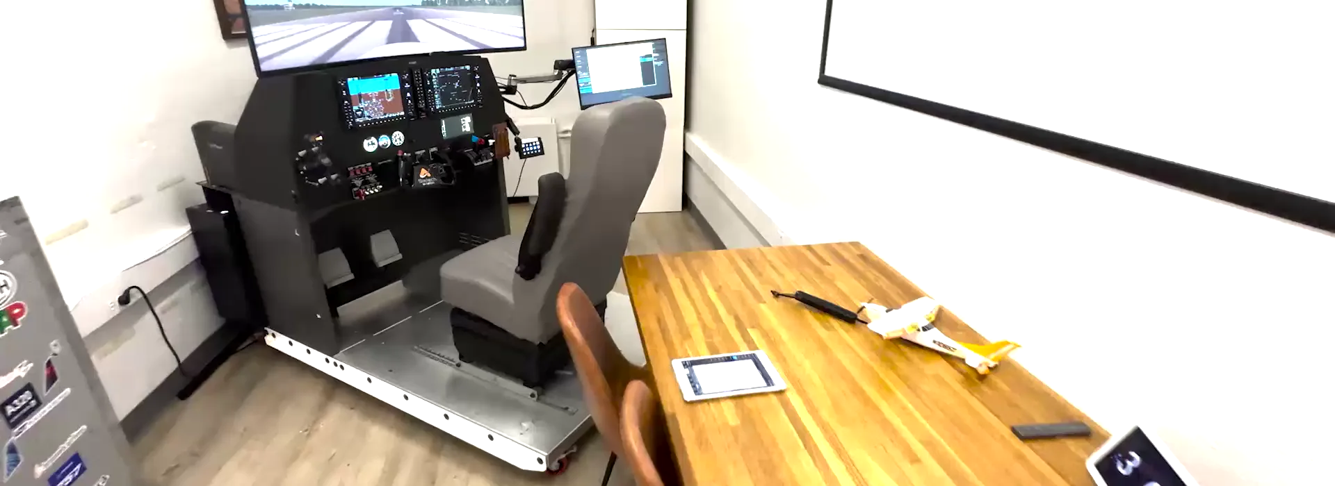 Aviator.NYC simulator training facility