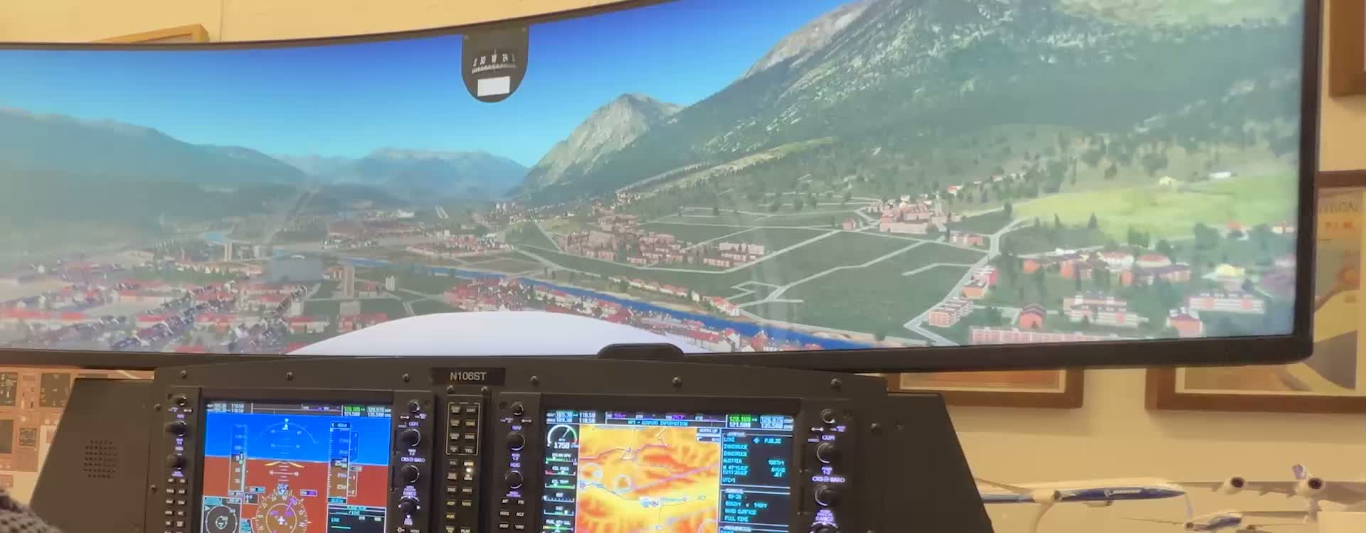 Private pilot training landing approach in G1000 simulator